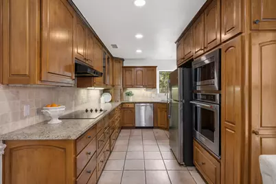 6709 Johns Court, Arlington, TX 76016 - Photo 11