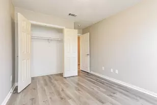 2240 Sparrow Hawk Ct, Grand Prairie, TX 75052 - Photo 25