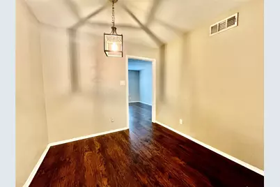 1107 N Locust Street #4, Denton, TX 76201 - Photo 5