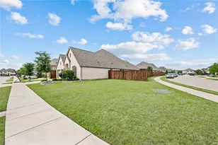 3732 Trail Creek Dr, Little Elm, TX 75068 - Photo 3