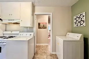 919 Denton St, Denton, TX 76201 - Photo 9