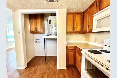 2620 Bolivar Street, Denton, TX 76201 - Photo 7