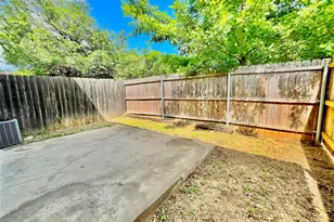 2620 Bolivar St, Denton, TX 76201 - Photo 11