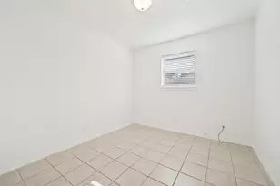 709 E Main St, Pilot Point, TX 76258 - Photo 9