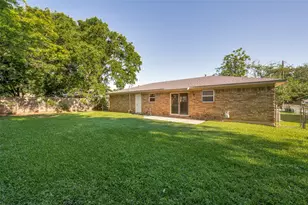 709 E Main St, Pilot Point, TX 76258 - Photo 11