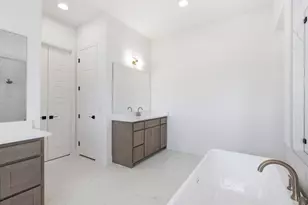1008 Clearwater Dr, Lakewood Village, TX 75068 - Photo 15