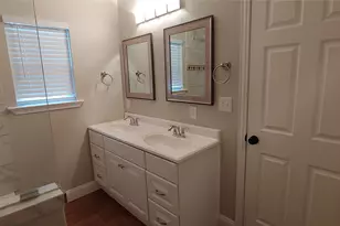 1012 E Oak St, Denton, TX 76205 - Photo 31