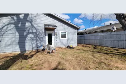 1012 E Oak Street, Denton, TX 76205 - Photo 25