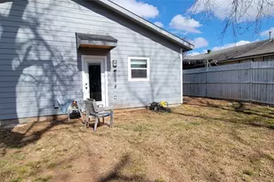 1012 E Oak St, Denton, TX 76205 - Photo 25