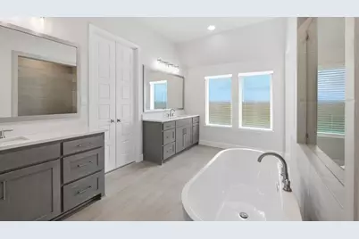 1309 Deer Point Drive, Lakewood Village, TX 75068 - Photo 15