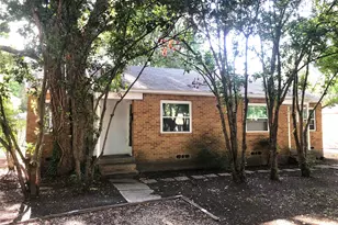 904 Denton St, Denton, TX 76201 - Photo 9
