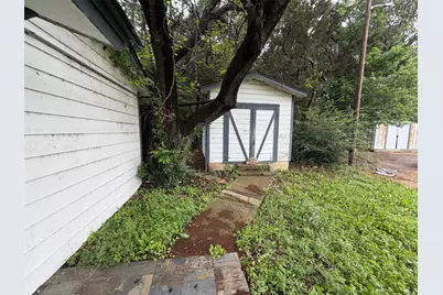 2604 Pinoak Street, Granbury, TX 76048 - Photo 13