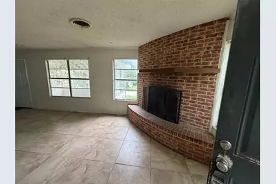 2604 Pinoak Street, Granbury, TX 76048 - Photo 3