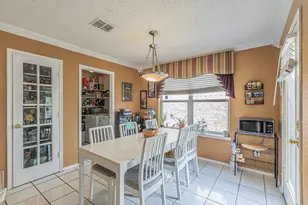 300 Creek Point Ln, Arlington, TX 76002 - Photo 15