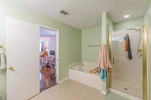 300 Creek Point Ln, Arlington, TX 76002 - Photo 27