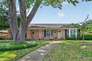 2105 Meadow Ln, Grand Prairie, TX 75050 - Photo 1