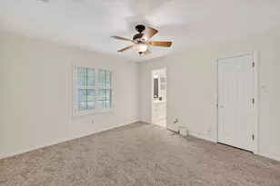 2105 Meadow Ln, Grand Prairie, TX 75050 - Photo 13