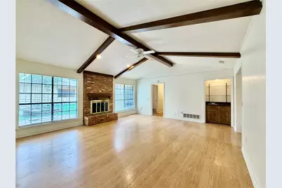 1416 Sandy Creek Drive, Denton, TX 76205 - Photo 5