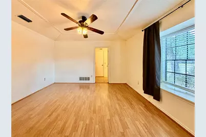 1416 Sandy Creek Drive, Denton, TX 76205 - Photo 11