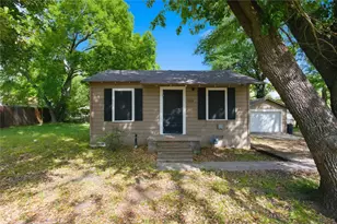 1221 Stanford St, Greenville, TX 75401 - Photo 11