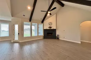 252 Harvard Ln, Springtown, TX 76082 - Photo 5
