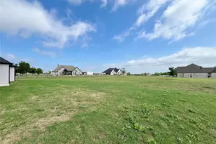 252 Harvard Ln, Springtown, TX 76082 - Photo 33