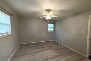 901 Gregory Ave, Bedford, TX 76022 - Photo 13