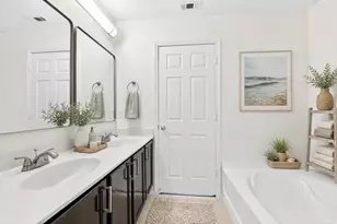 1800 Christopher Creek Dr, Little Elm, TX 75068 - Photo 11