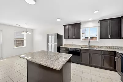 1800 Christopher Creek Drive, Little Elm, TX 75068 - Photo 13
