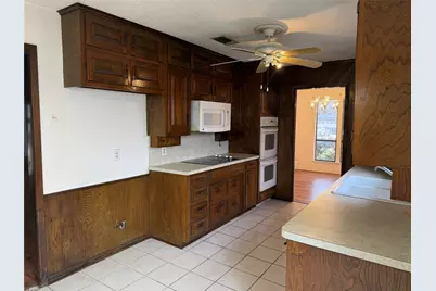 1115 Green River Trail, Cleburne, TX 76033 - Photo 9