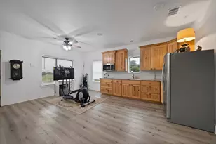 100 Shadle Ridge Ct, Poolville, TX 76487 - Photo 29