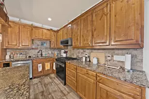 100 Shadle Ridge Ct, Poolville, TX 76487 - Photo 11