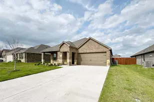 390 Zenyatta Dr, Waxahachie, TX 75165 - Photo 3