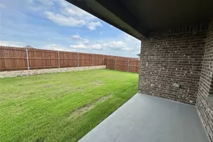 390 Zenyatta Dr, Waxahachie, TX 75165 - Photo 17