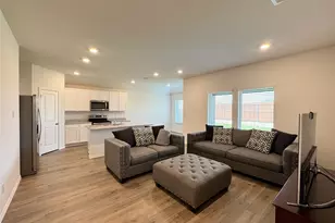 390 Zenyatta Dr, Waxahachie, TX 75165 - Photo 5