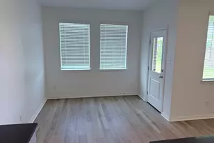1833 Lake Grove Dr, Little Elm, TX 75068 - Photo 11