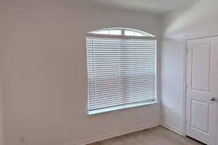 1833 Lake Grove Dr, Little Elm, TX 75068 - Photo 17