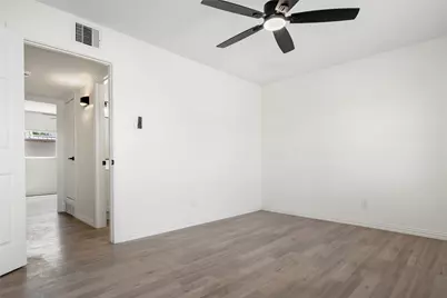 9818 Valley Meadow Place, Dallas, TX 75220 - Photo 23