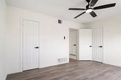 9818 Valley Meadow Place, Dallas, TX 75220 - Photo 27