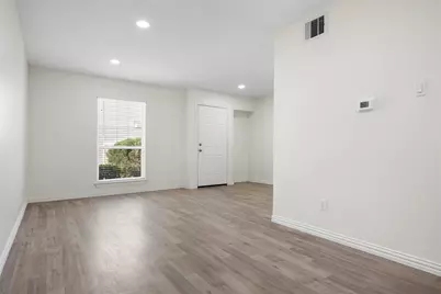 9818 Valley Meadow Place, Dallas, TX 75220 - Photo 9
