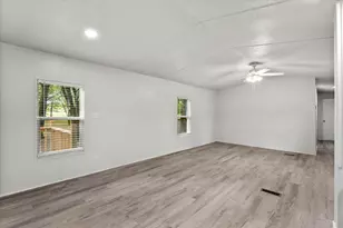 367 Box Rd, Gun Barrel City, TX 75156 - Photo 11