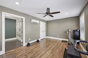 154 Helton Dr, Granbury, TX 76049 - Photo 29