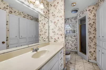 1208 Knotty Oaks Drive, Woodway, TX 76712 - Photo 31