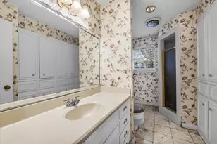 1208 Knotty Oaks Dr, Woodway, TX 76712 - Photo 31
