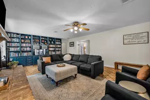1208 Knotty Oaks Dr, Woodway, TX 76712 - Photo 11