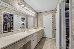 1208 Knotty Oaks Dr, Woodway, TX 76712 - Photo 21