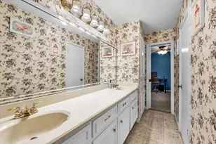 1208 Knotty Oaks Dr, Woodway, TX 76712 - Photo 25