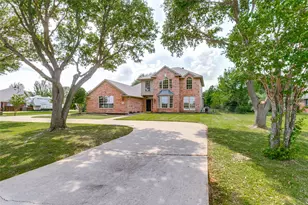 331 Lakeside Dr, Shady Shores, TX 76208 - Photo 3