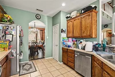 6369 Redeagle Creek Drive, Fort Worth, TX 76179 - Photo 11