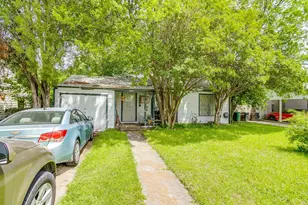 4817 Marks Pl, Fort Worth, TX 76116 - Photo 3